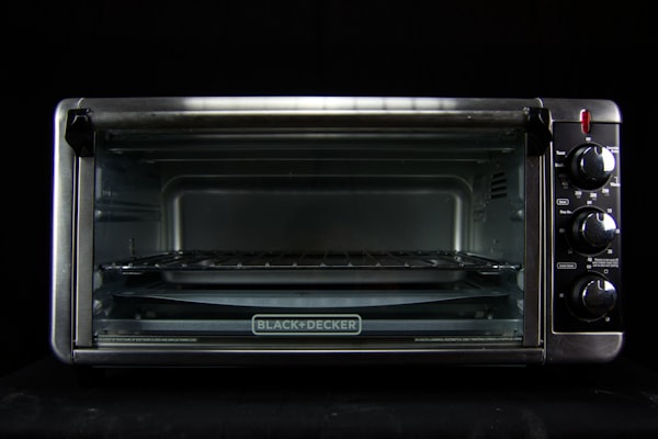 电竞俱乐部运营团队使用多宝电竞平台进行赛事直播与粉丝管理的商业场景