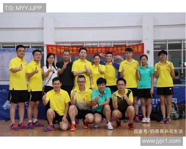 第一次追随足球明星的心路历程与热血时刻 分享我的青春与偶像的故事