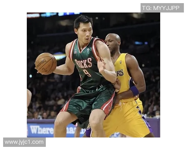 拿足球找易建联的球星是谁 细数与易建联互动的篮球巨星和他们的关系